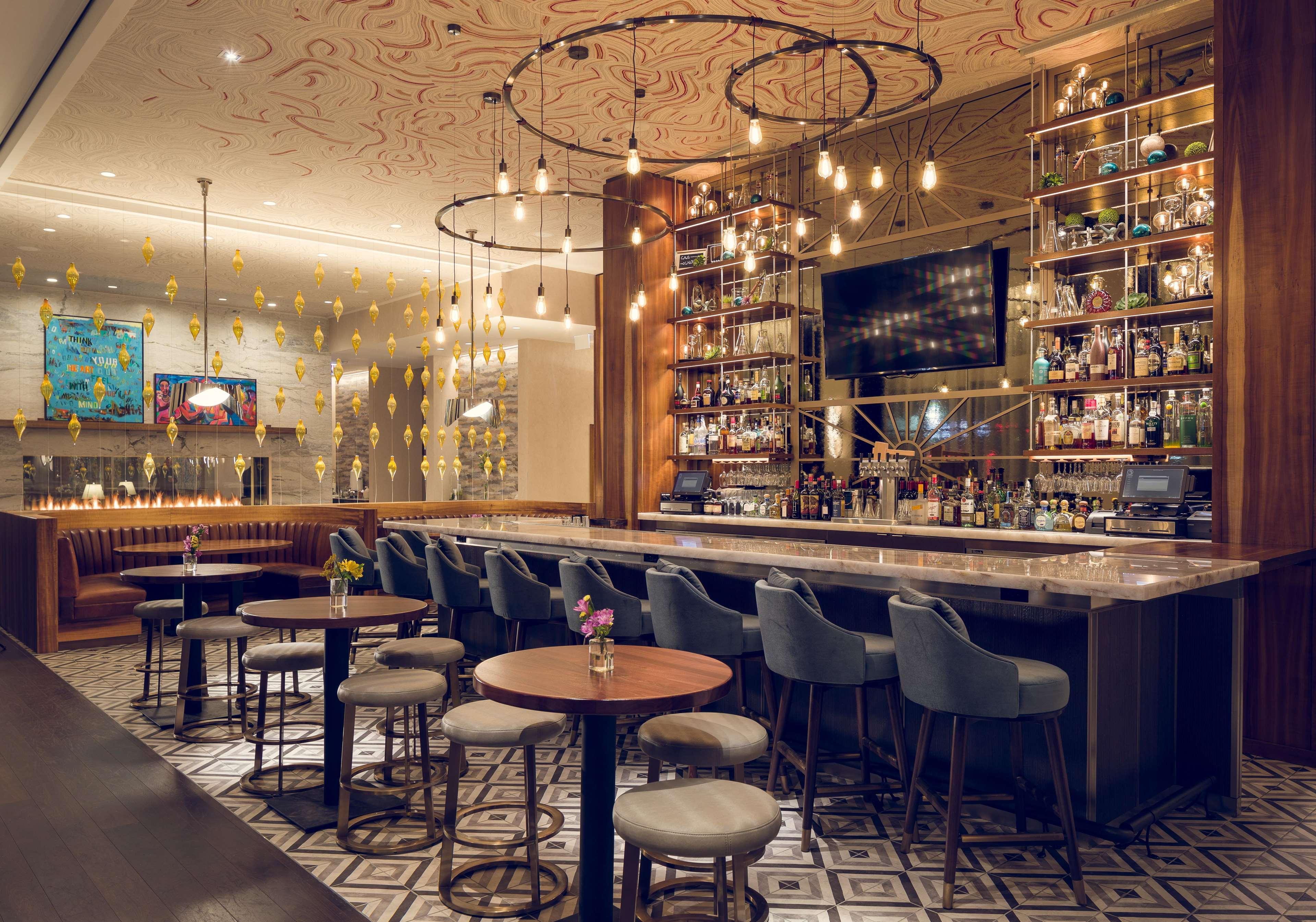 Sophy Hyde Park Hotel Chicago Exterior photo