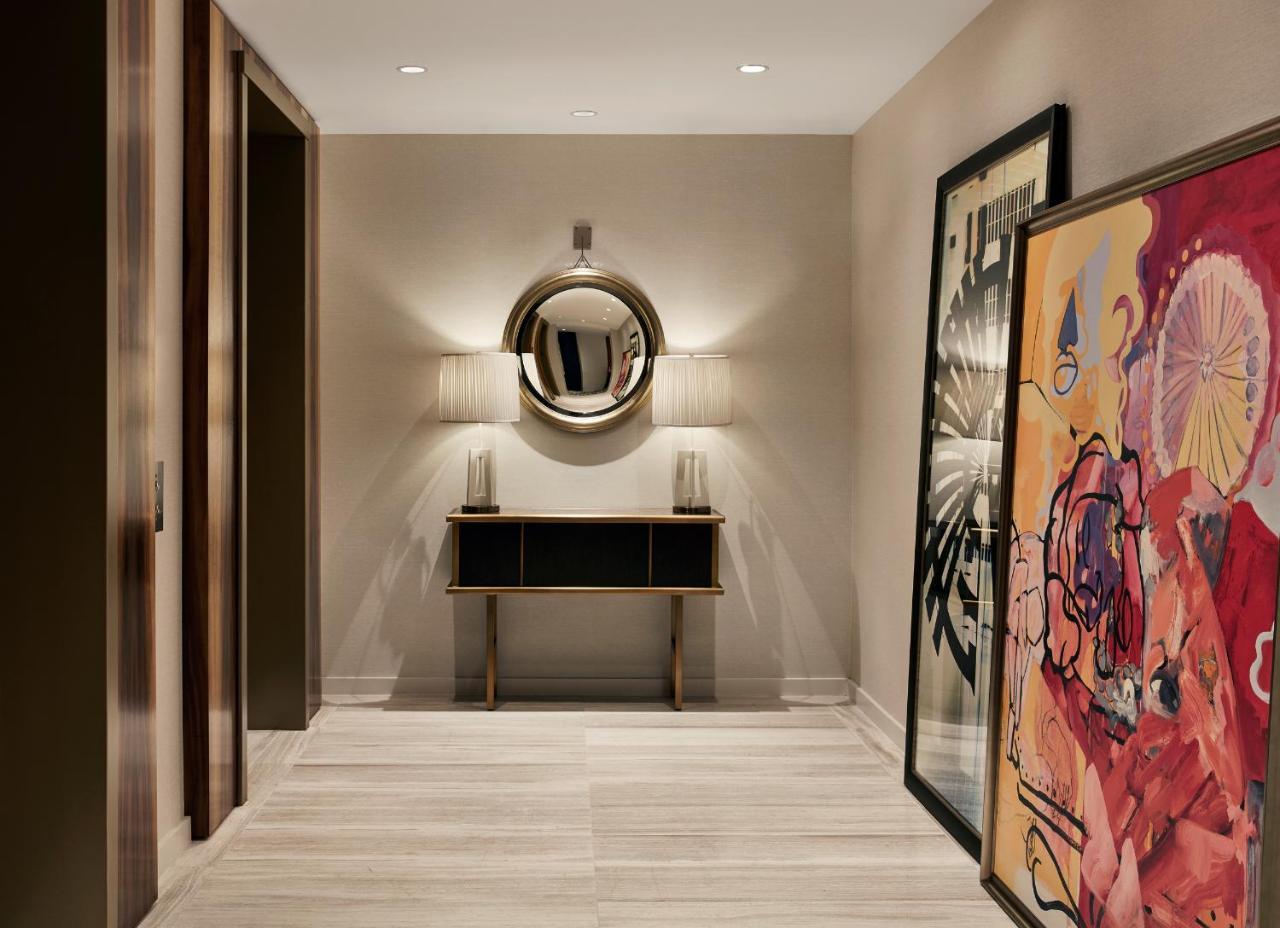 Sophy Hyde Park Hotel Chicago Exterior photo