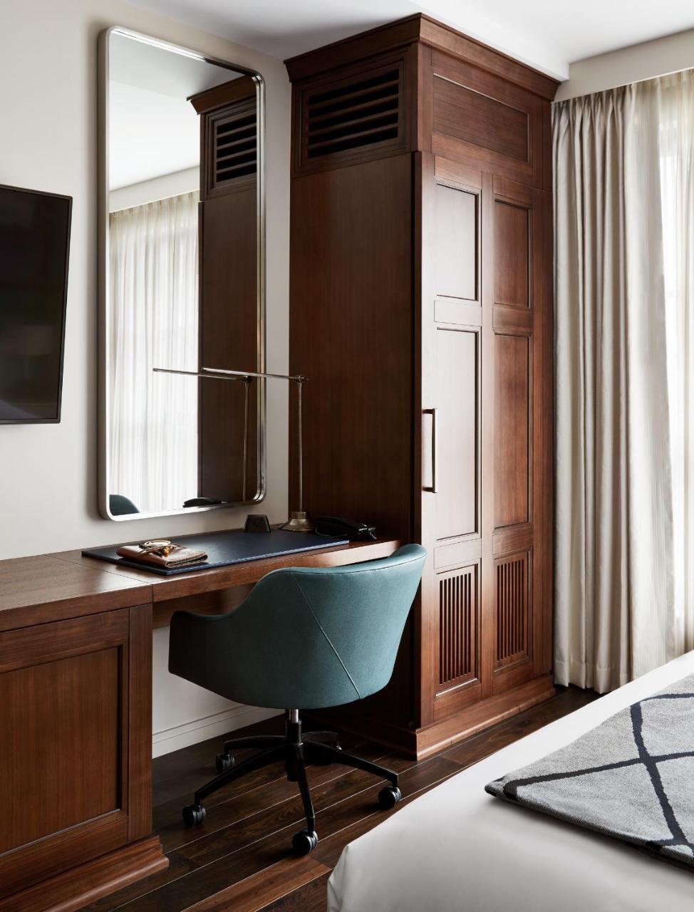 Sophy Hyde Park Hotel Chicago Exterior photo