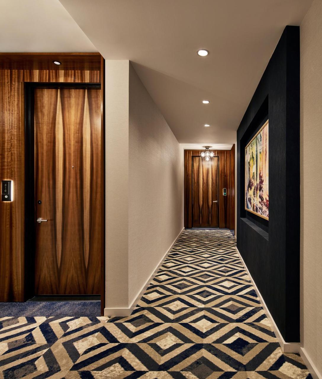 Sophy Hyde Park Hotel Chicago Exterior photo